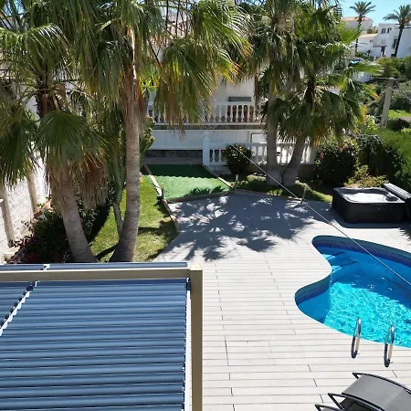 Avec Piscine Et Jacuzzi Prázdninový dům